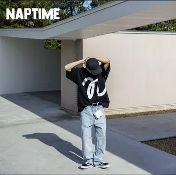 Naptime BIG 프린트 티셔츠 BLACK