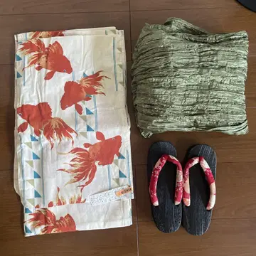 utatane 여성용 금붕어 패턴 유카타, 오비, 일본 나막신 세트