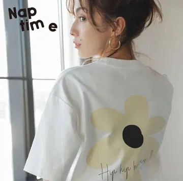 Naptime 플라워 티셔츠 M 사이즈 화이트