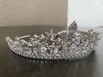 꽃 모티브 크리스탈 티아라 브라이덜