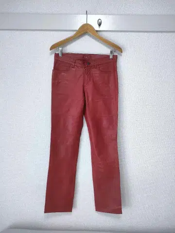 양가죽 스트레이트 가죽 팬츠 빨간색 40 (1회 착용)