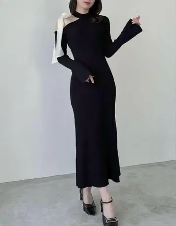 다즈린 원숄더 리본 내로우 니트 원피스
