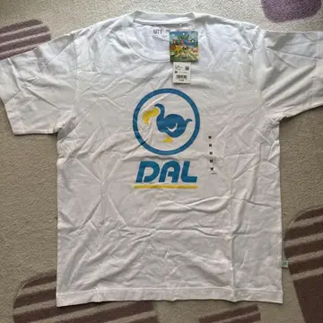 유니클로 모동숲 DAL 티셔츠 M 사이즈