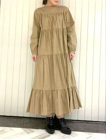 아카이브 티어드 롱 원피스 긴팔 맥시 볼륨 원피스