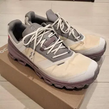 ON 신발 우먼 25.5cm 워터프루프