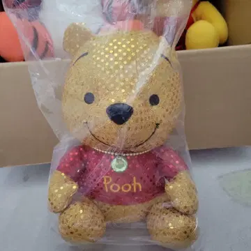 푸우 금색 봉제 인형!