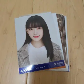 노기자카46 브로마이드 호리 미오나