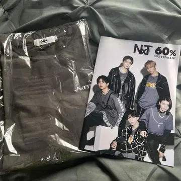 코이즈미 코사키 네크토레 티셔츠