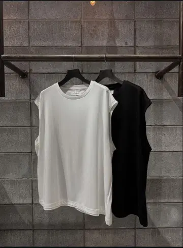 린 노 슬리브 탱크톱