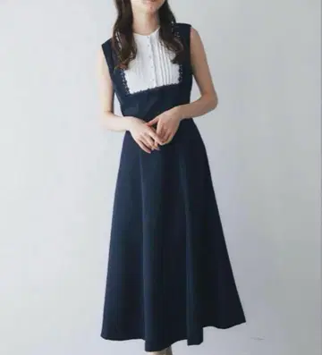 tocco closet 요크 레이스 절개 백 레이스업 배색 원피스