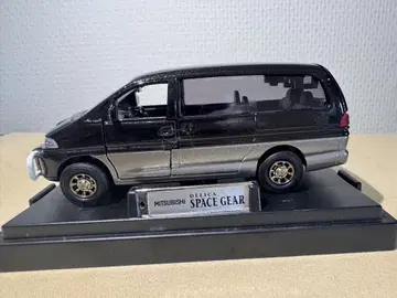 MITSUBISHI DELICA SPACE GEAR 미니카 1/43