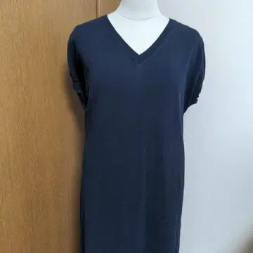 네이비 V넥 반팔 니트 원피스
