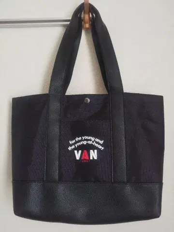 VAN 토트백 (블랙)