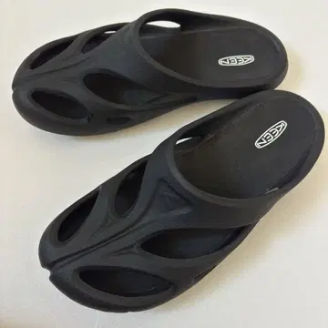 [새상품급] KEEN 킨 남성용 샌들 25-26cm