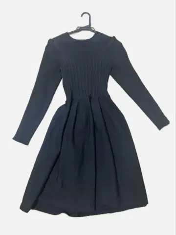 JILL by JILL STUART 블랙 무릎 기장 니트 원피스