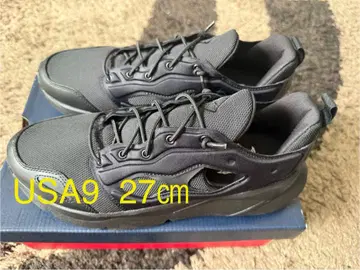 Reebok 블랙 러닝화