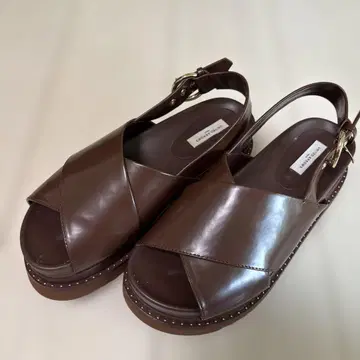UNITED ARROWS 크로스 스트랩 브라운 샌들