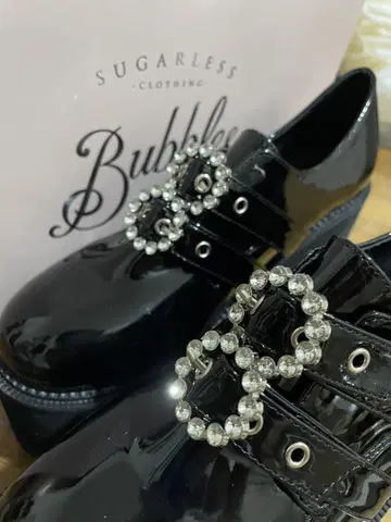 bubbles 더블 버클 통굽 슈즈