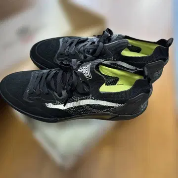 반스 VN000D1FBKF AVE2.0KNIT BLACK/CARBON