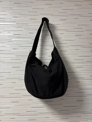 T.T Newsboy bag taiga takahashi 타이가 타카하시