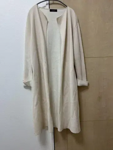 JUSGLITTY 아이보리 코디건