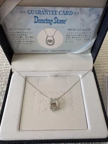 Dancing Stone 다이아몬드 목걸이 0.30캐럿