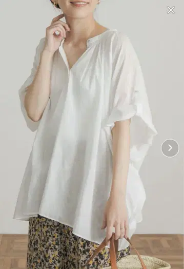 어반 리서치 도어스 코튼 보일 롤업 슬리브 블라우스