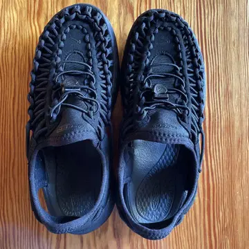 킨 KEEN 여성용 샌들 유니크 아스토리아 23.5cm 블랙