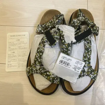 A.P.C. 리버티 프린트 샌들 43