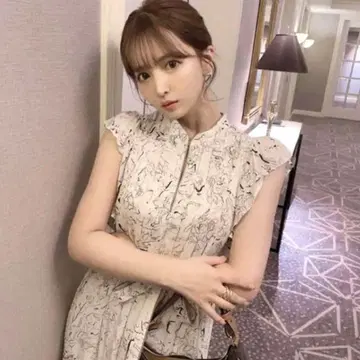 스나이델 마블 플라워 무늬 원피스 아이보리 0