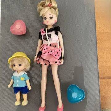 타카라 리카짱 인형과 소형 인형 세트