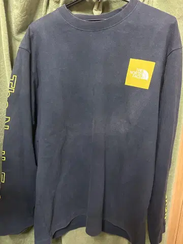 The North Face 네이비 롱 슬리브 티셔츠