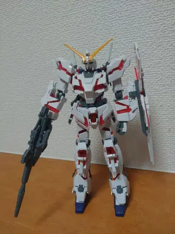 1/144HG 유니콘 건담 디스트로이 모드 파손 상품 동시 300엔 할인