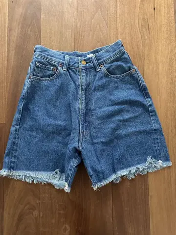 데님 블루 하프 팬츠 프린지 헴