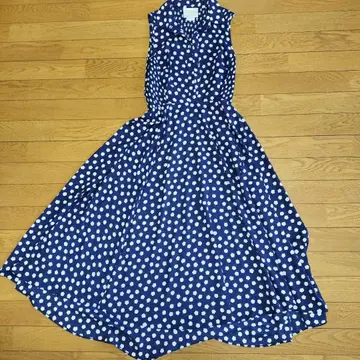 kate spade 물방울 패턴 슬리브리스 원피스