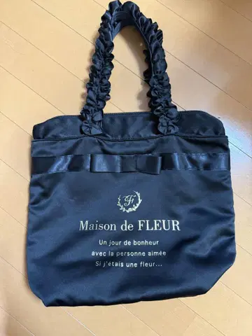 Maison de FLEUR 리본 포함 토트백 (A4 사이즈 대응)