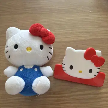 헬로키티 봉제 인형과 피규어 세트