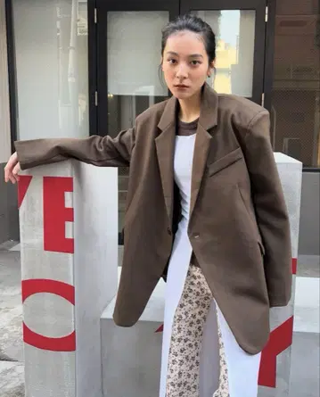 FUULLY STUDIO 테일러드 자켓 브라운 미사용 새상품