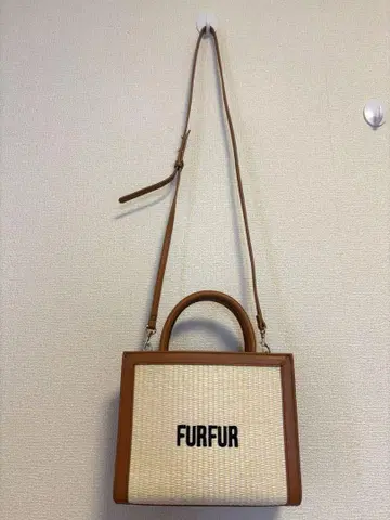 미사용 새상품 FURFUR 라피아 토트백