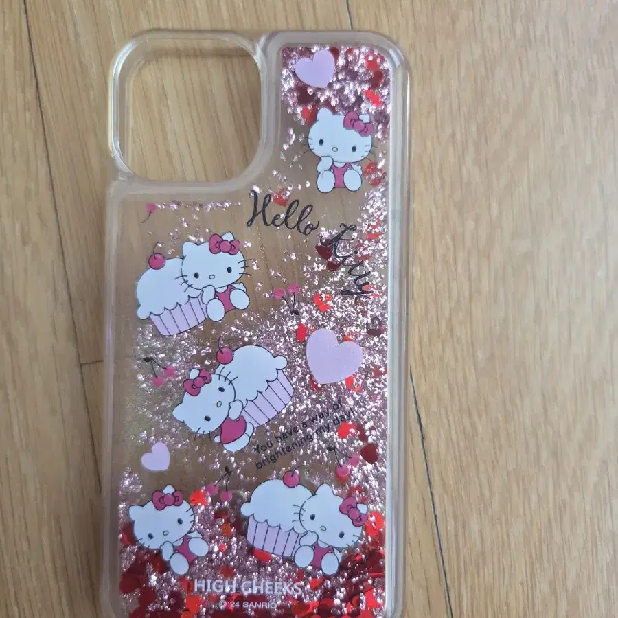 HIGH CHEEKS☆Hello Kitty Padded Notebook Pouch 15インチ Hello Kitty Padded Notebook Pouch (15inch/Silver) | eBay