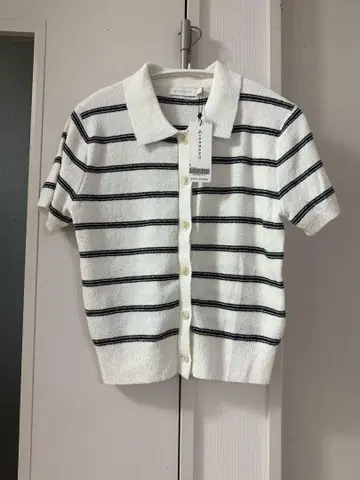 지오다노 GIORDANO 폴로 보더 상의 한소희