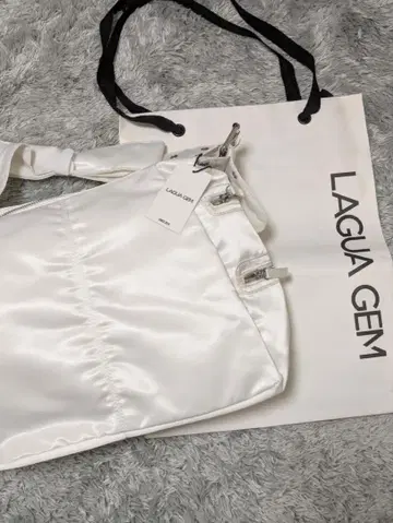 가격 인하 중! LAGUAGEM 새틴 숄더백