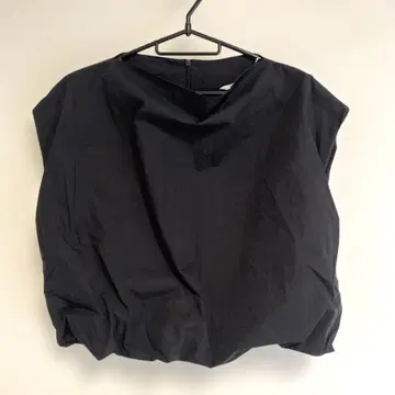 ZARA 벌룬 상의 L 사이즈 블랙 숏 기장