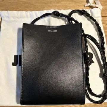질샌더 블랙 가죽 숄더 파우치