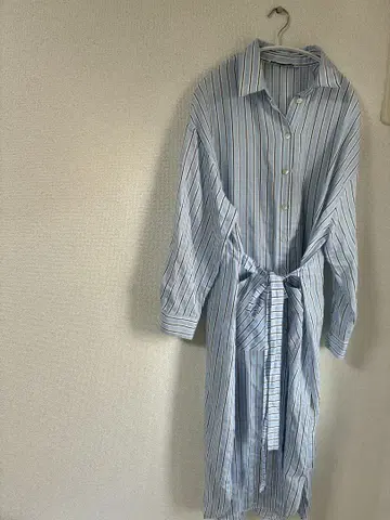 ZARA 스트라이프 패턴 긴팔 셔츠 원피스