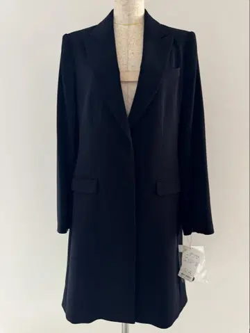 4298 SHIZUKA KOMURO 정가 82,950엔 자켓 블랙
