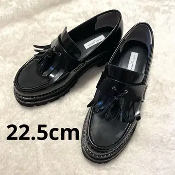 [새상품급] 유나이티드 애로우즈 퀼트 태슬 로퍼 블랙 22.5