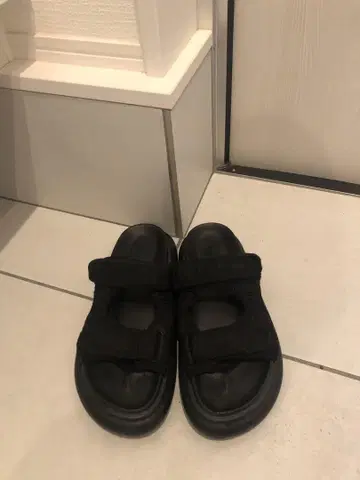 데시구알 새상품급 샌들