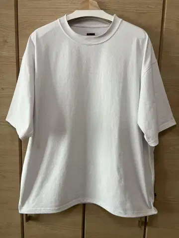 화이트 XL 사이즈 다이와 피어39 티셔츠