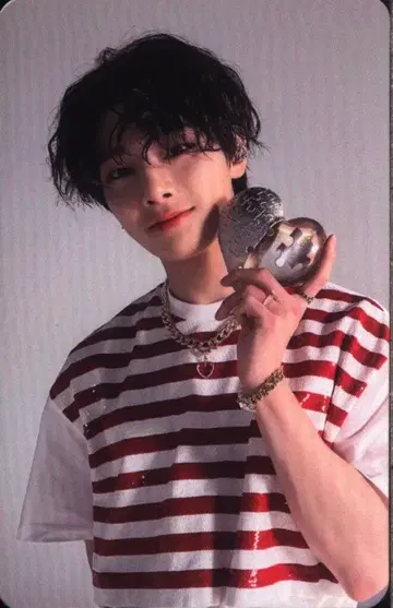 StrayKids MAXIDENT I.N 트레이딩 카드 빨간색